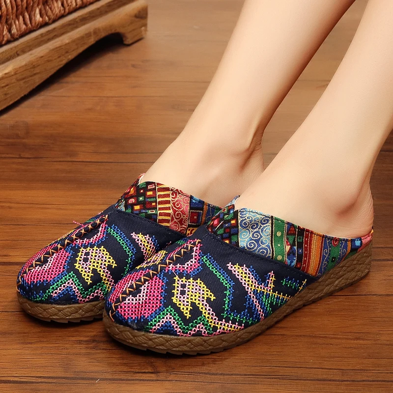 Veowalk Harajuku Summer Women Floral Embroidered Canvas Mules Slippers Hawaii Fashion Ladies Casual Platform Flat Slide Shoes