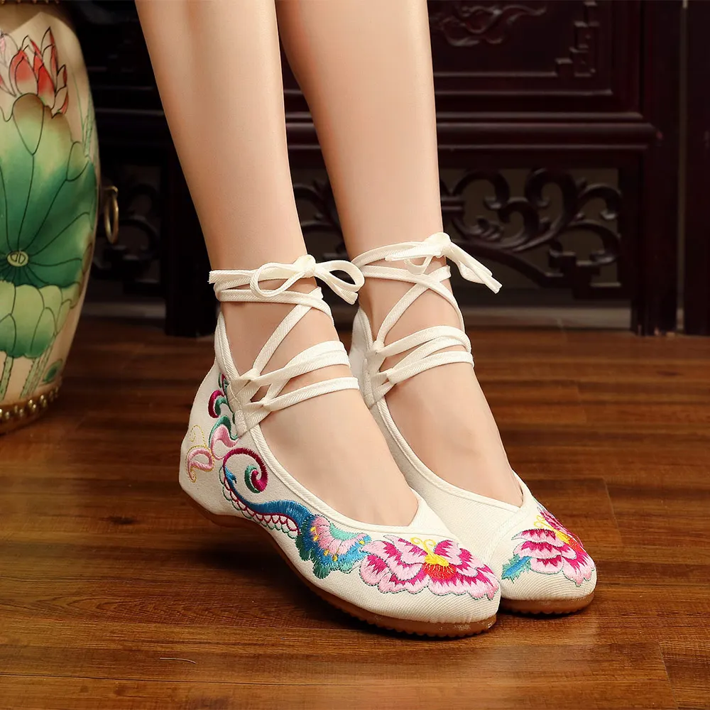 Veowalk Chinese Style Women Ankle Strap Cotton Ballet Flats Floral Embroidery Retro Ladies Soft Canvas Shoes zapatos mujer