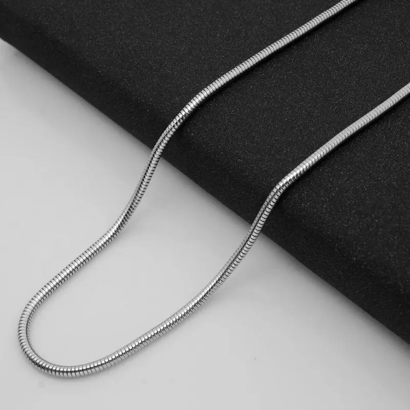 مجوهرات رجالية من الفولاذ المقاوم للصدأ ، سلسلة بيضاء طويلة على شكل ثعبان ، مجوهرات عصرية ، لا تتلاشى ، 50/60/70 سم
