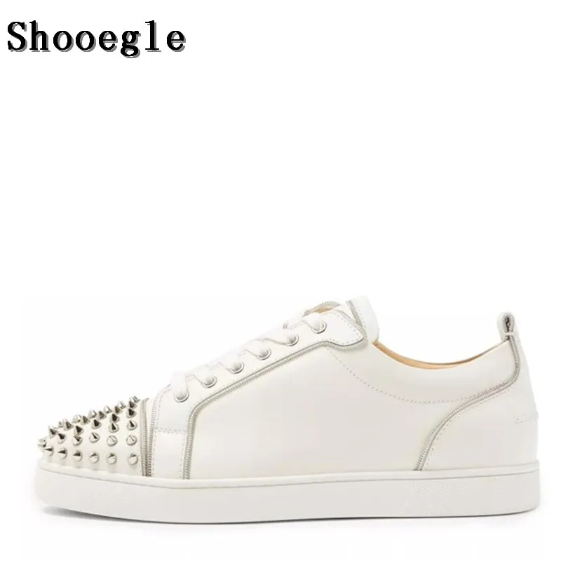 SHOOEGLE 2018 New Fashion Luxury Spikes Men Shoes Rivets Sneakers Casual Platform Mens Low-Top Lace-up Shoes Man Size 38-46