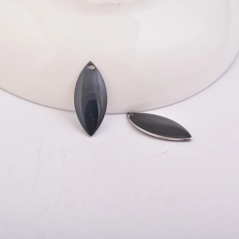 30 Stück 10*23mm Pailletten-Medaillons-Anhänger, versilbert, Metall, beidseitig verschlossene Anhänger, nickelfrei und bleifrei – Detail 7