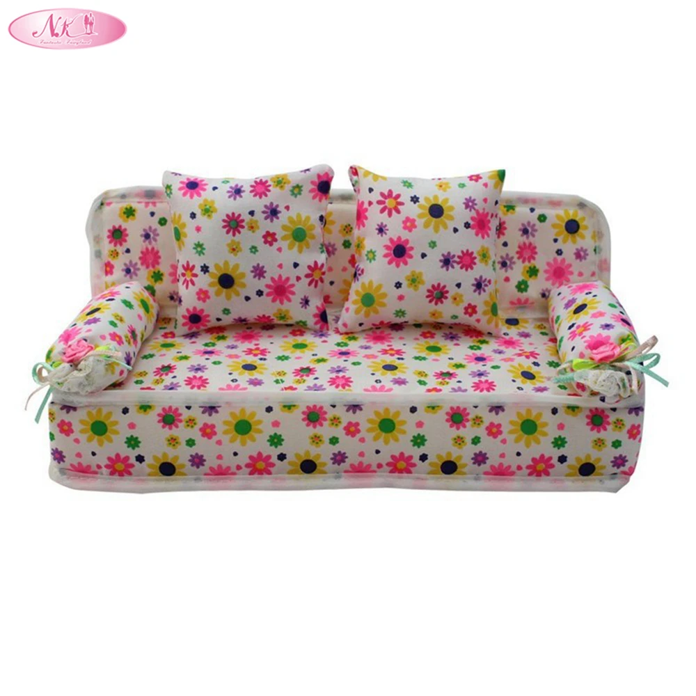 

NK 30CM Doll Accessories For 1/6 Doll Clothes House Toys Cute Dollhouse Furniture Flower Cloth Sofa Couch With 2 Cushions Gift