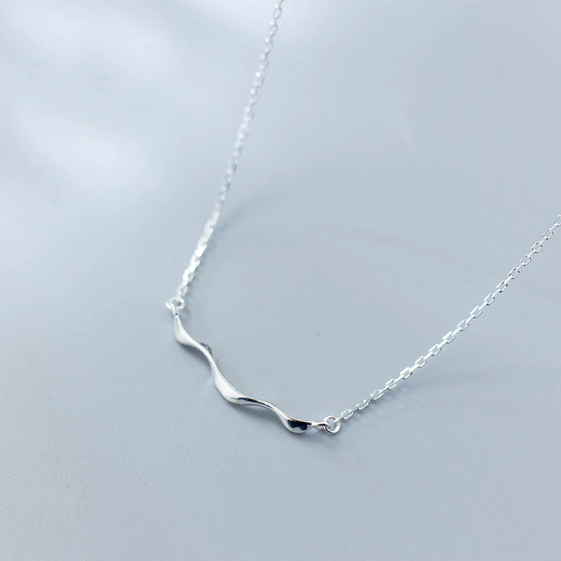 

MloveAcc 100% 925 Sterling Silver Wave Shape Pendant Necklaces for Women Wedding Jewelry Clavicular Chain Necklace Accessories