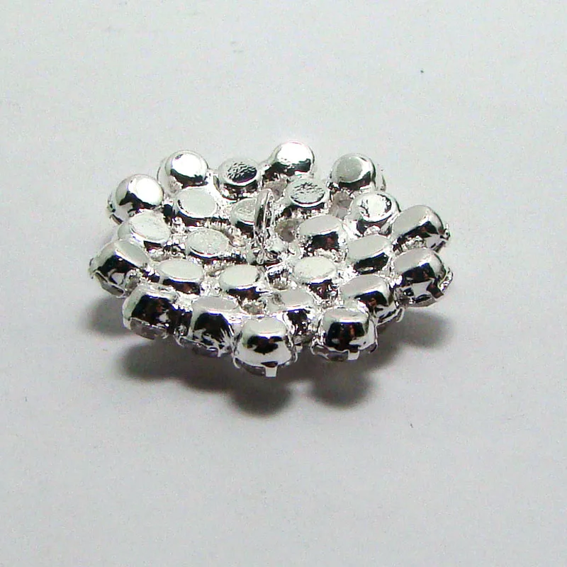 25mm Crystals Flower Shank Button Fashion Costume Gift Ornament Accessories Unique Design New Silver