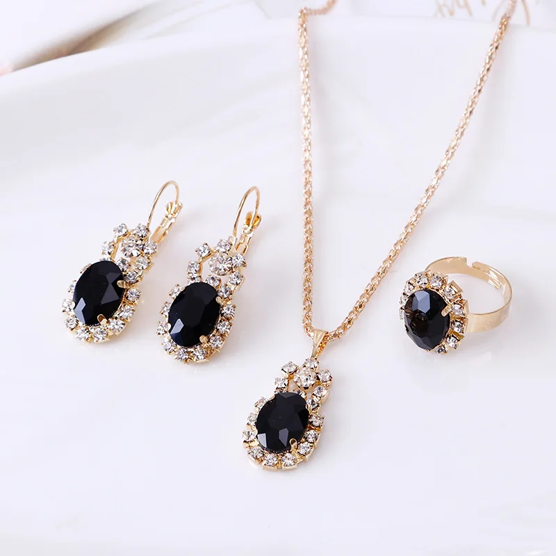 2019 Fashion Hot-selling Elliptic Gem Claw Chain Set Crystal Necklace Earring Ring Three-piece Set