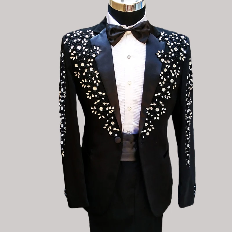 luxury mens embroidery crystal beading rhinestone black /white tuxedosuit/stage performance