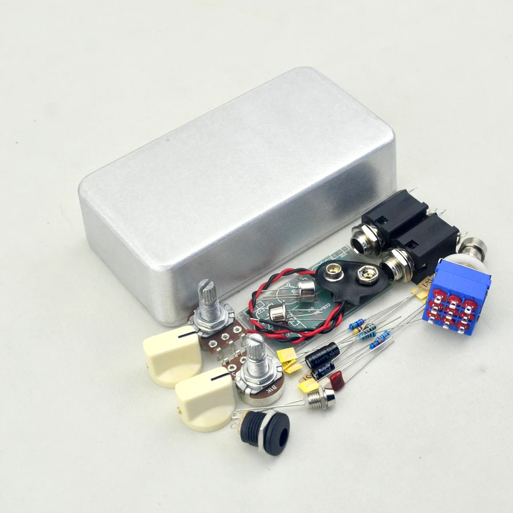 NEW  Fuzz  Face Pedal kit  for Guitar  Effects Pedal  with 1590B  Silver Case  Free Shipping