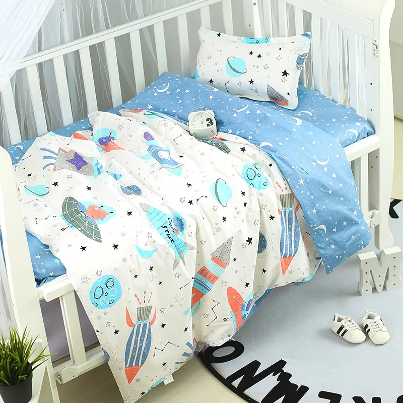 5pcs Cute Pattern Baby Bedding Set Universe Infant Crib Cot Kit With Bed sheet Pillowcase Quilt Pillow Filling Baby Toddker Item