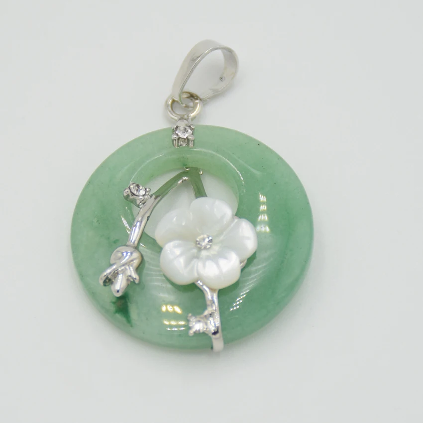 Round Hollow Natural Howlite Blue Sand Pink Crystal Stone Pendants White peach blossom Charm Tulip Metal Flower Necklace Pendant