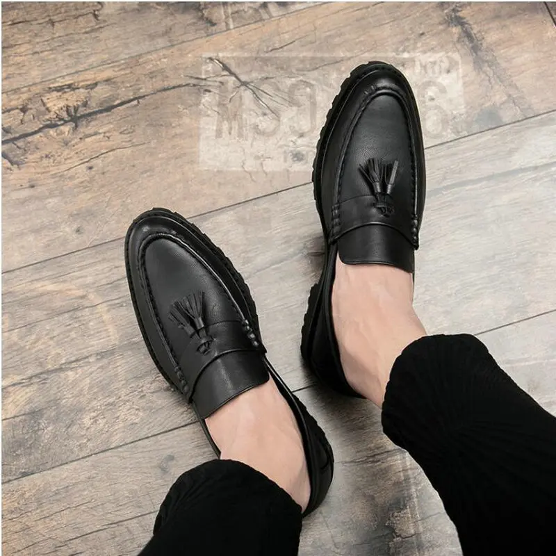 Men Brogue Moccasins Dress Shoes Formal Business Oxfords Shoes for Men Italian Brand Men Leather Flats Driving shoes LH-71