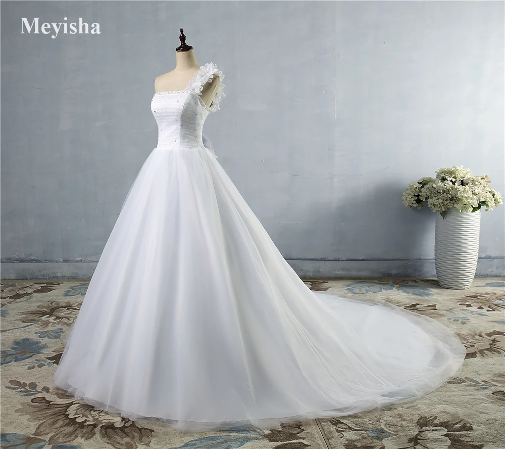 ZJ9063 Customized New Design 2024 Aviana Elegant One Shoulder Princess Civil Wedding Dress A-Line 3D Flowers Tulle Bridal Gown