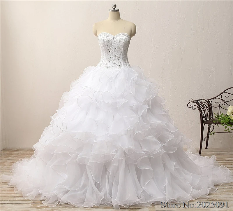 New White Plus Size Wedding Dresses 2019 Sweetheart Crystal Beaded Ball Gown Ruffles Bridal Gown Vestido de noiva