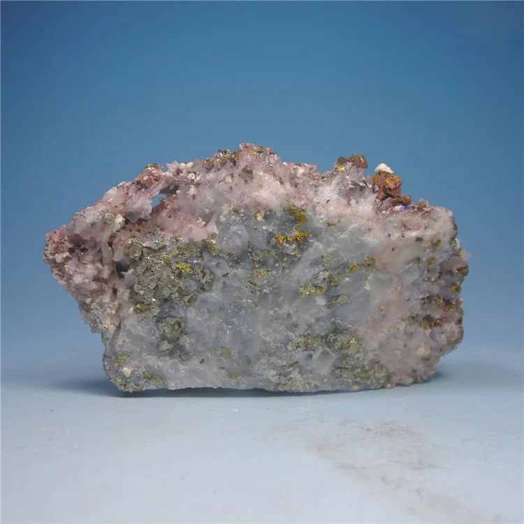 Natural mineral red crystal dolomite stone symbiosis chalcopyrite mineral specimens teaching specimens rough Specials