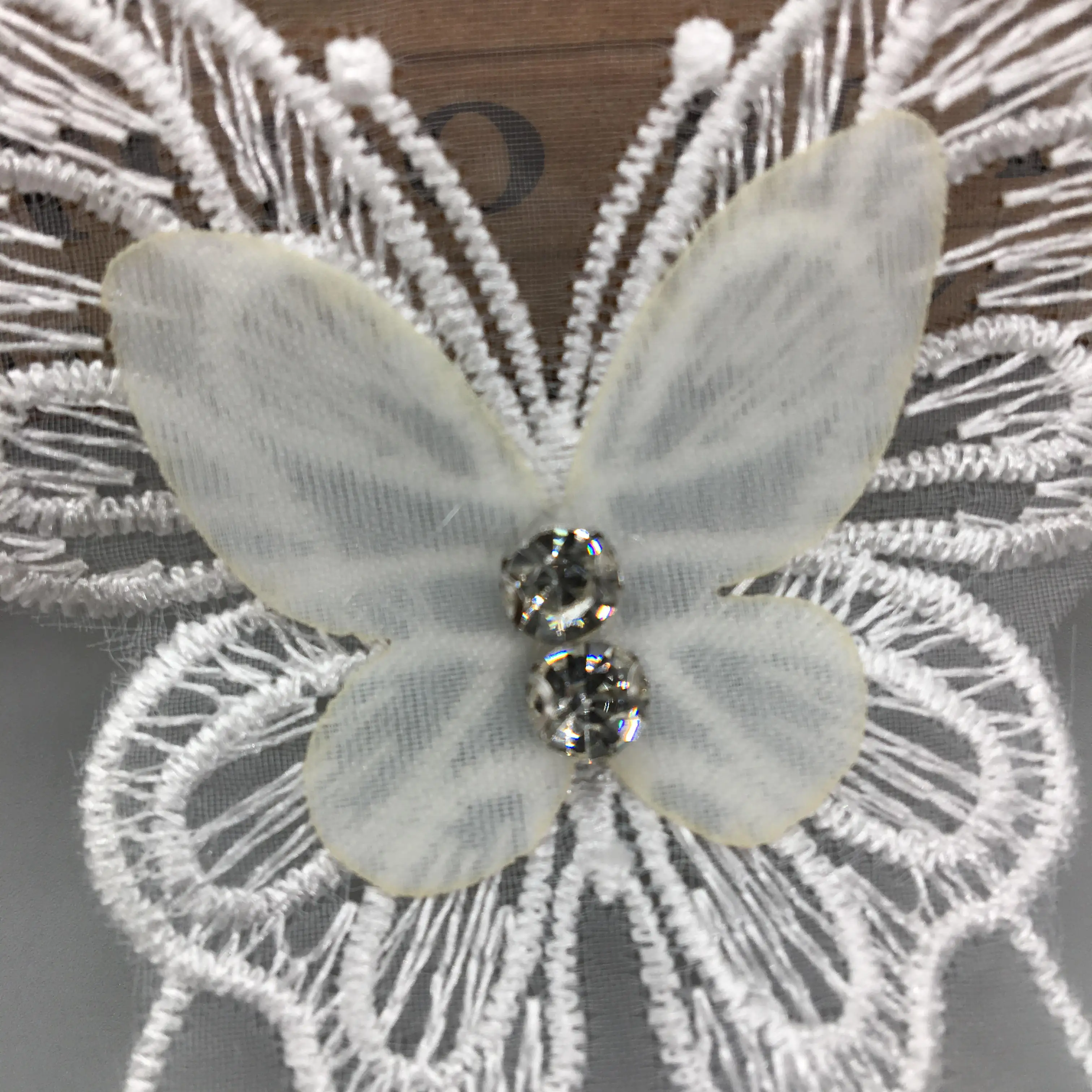 

1 Yard 7x6cm Soluble Polyester Pearl Butterfly Lace Trim Embroidered Lace Ribbon Nigerian Fabric DIY Sewing Craft Costume Dress