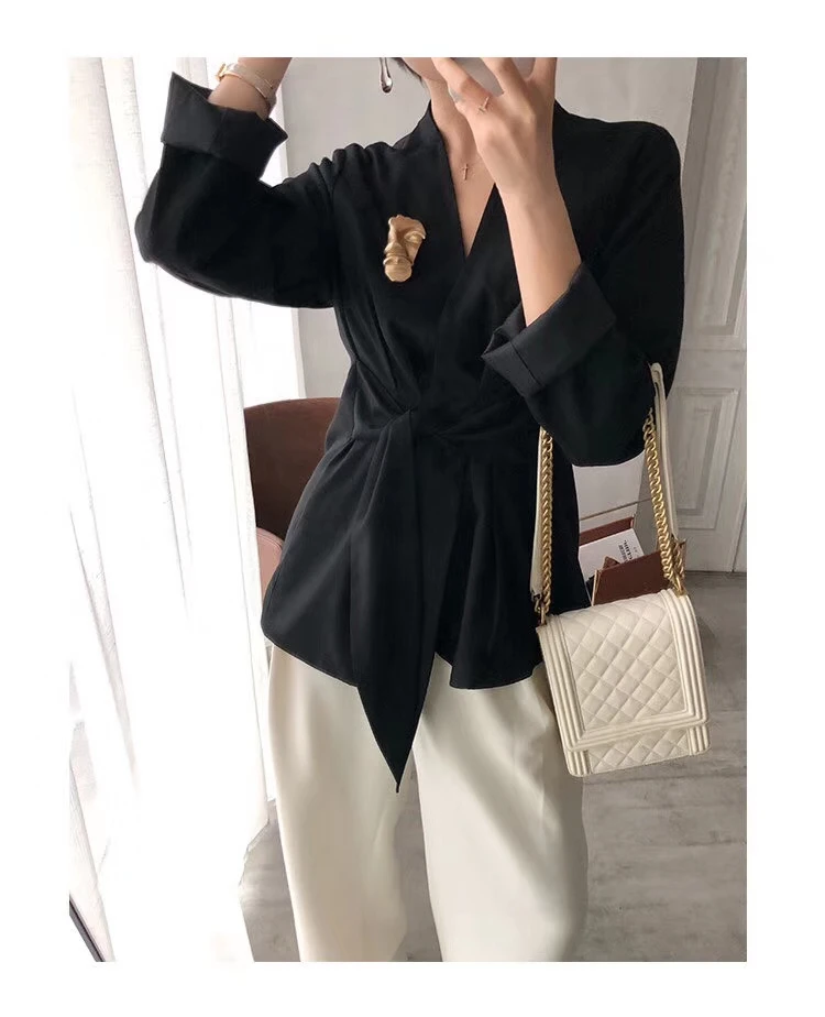 Rongho Vintage metal mask Brooches for women gold face pins femme brooch hyperbole pin jewelry