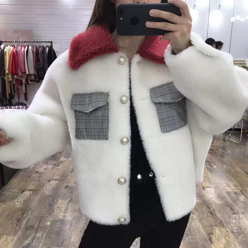 Sheep Wool Coat for Female Short Jacket with Pearl Buttons Cloth Bag Overcoat Turn-Down Collar Wool Blends Winter Clothing