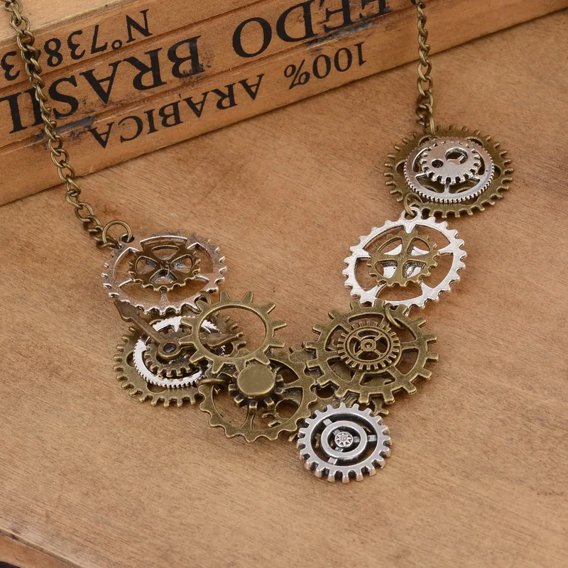 Retro Industrial Age Various Gears with Clock Pointer Women`s Steampunk Necklace