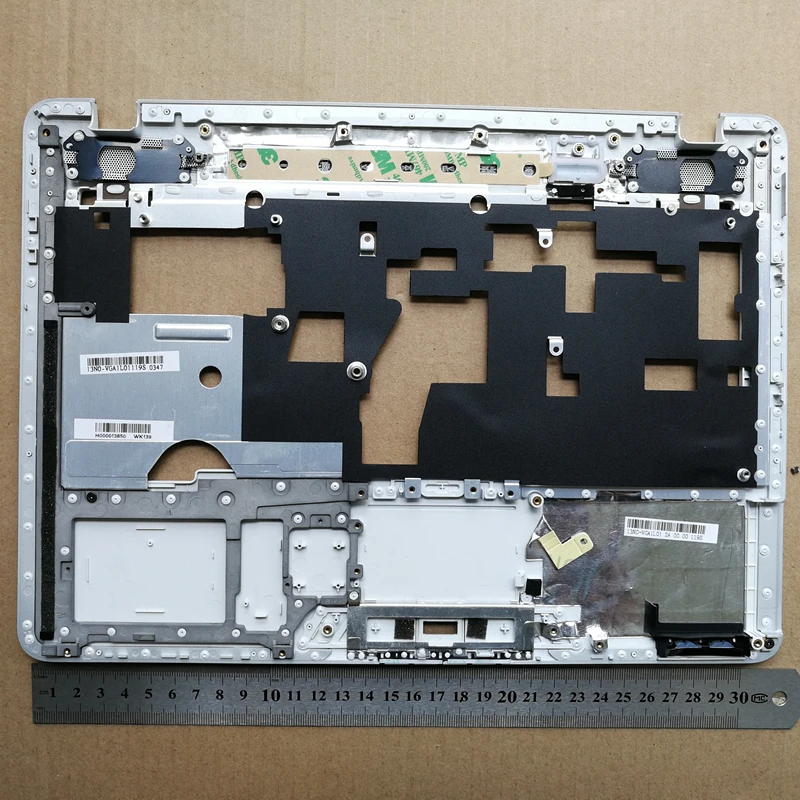 Nowa górna pokrywa obudowy laptopa podparcie dłoni dla Toshiba M900 M901 M902 M911 M912 M915 13N0-VGA1L01