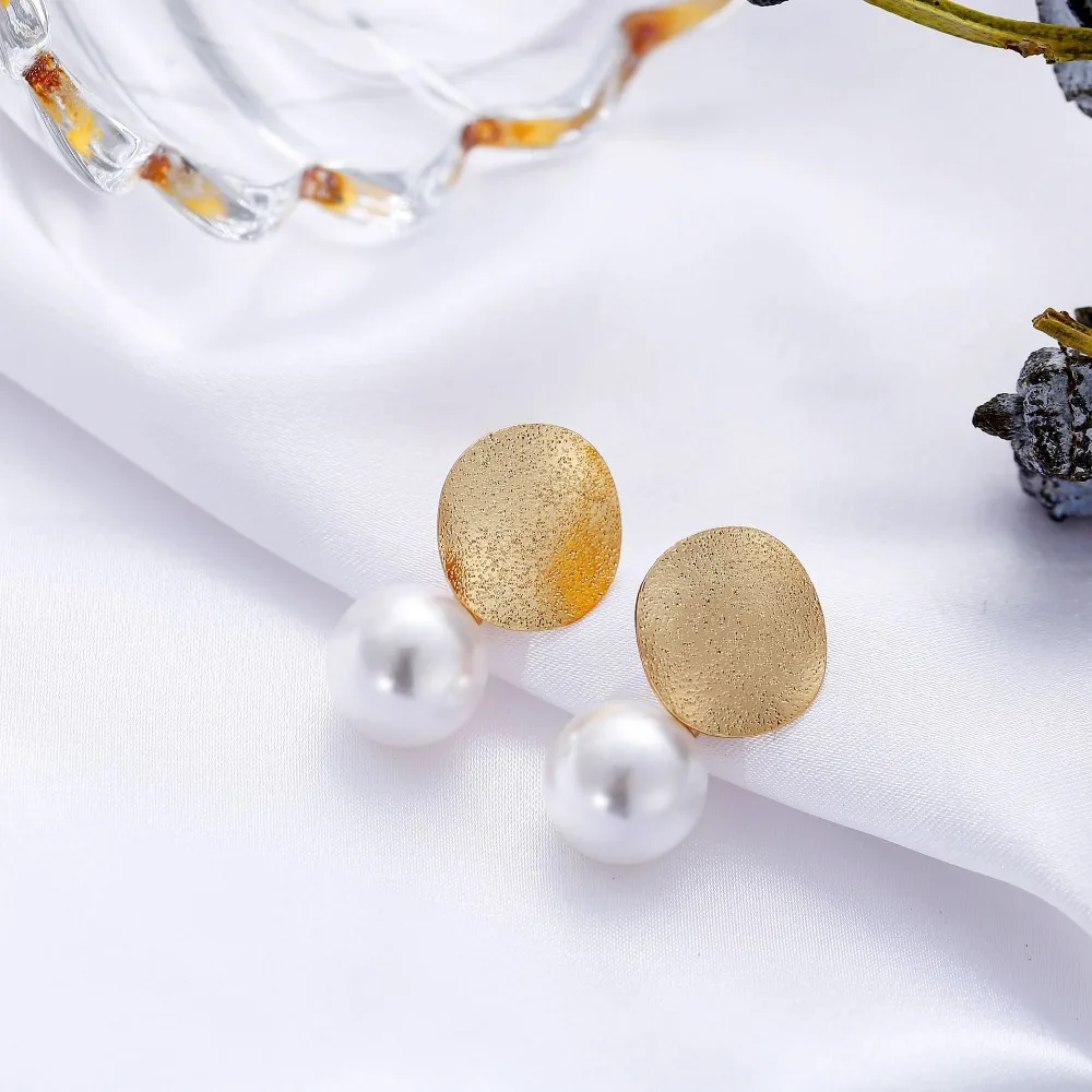 Korean Fashion Jewelry Gold Color Round Pearl Pendant Drop Earring for Women Personality Ear Jewelry Wholesale Girl Gift