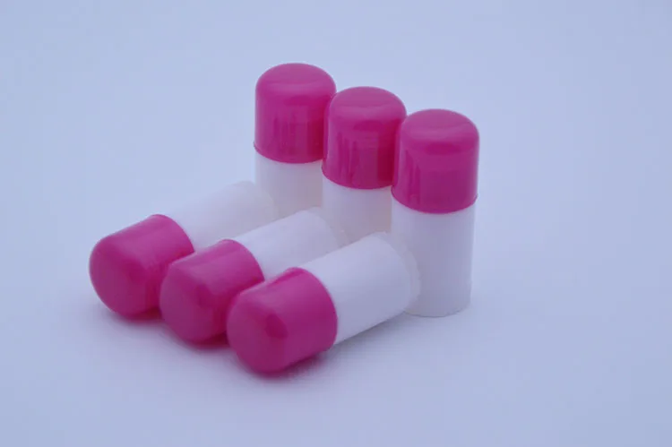 50 pz 2.5g fai da te rossetto Liptube balsamo tubo vuoto Liptubes contenitori, tubi per labbra tubi per balsamo -- 7 colori