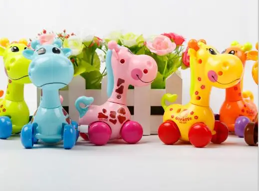 Cute Cartoon Animal Giraffe Clockwork Wind Up Baby Toys Running Head Tail Swing Classic Newborn Toy Children Gift Spring Toy YH1