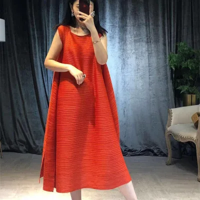 HOT SELLING Miyake Fold o-neck  solid loose sleeveless dress of tall waist A word  big yards  dress  IN STOCK