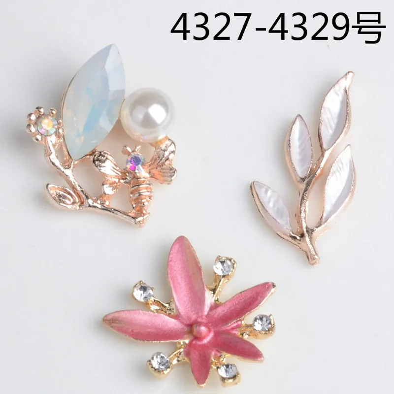 

50pcs/lot Fashion Style Crystal Bee Enamel Flower Leaf Charms Pendants DIY Jewelry Findings Ornament Wedding Accessories Pendant