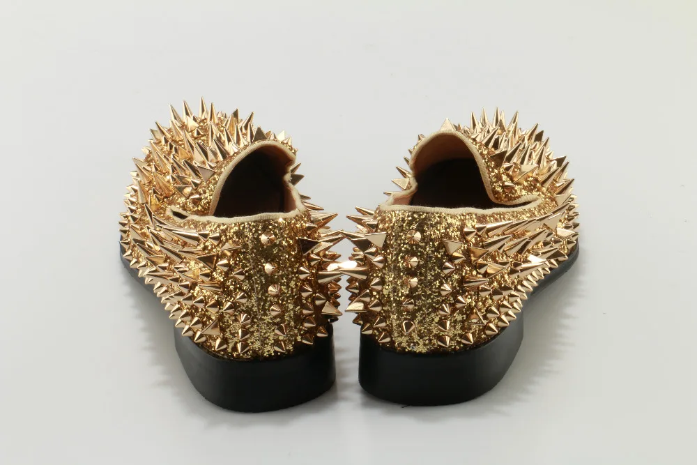 Luxury Gold Spiked Men Loafers Shoes Super Stars Bling Sequins Banque Wedding Shoes Slip On Rivets Men Shoes Moccasins