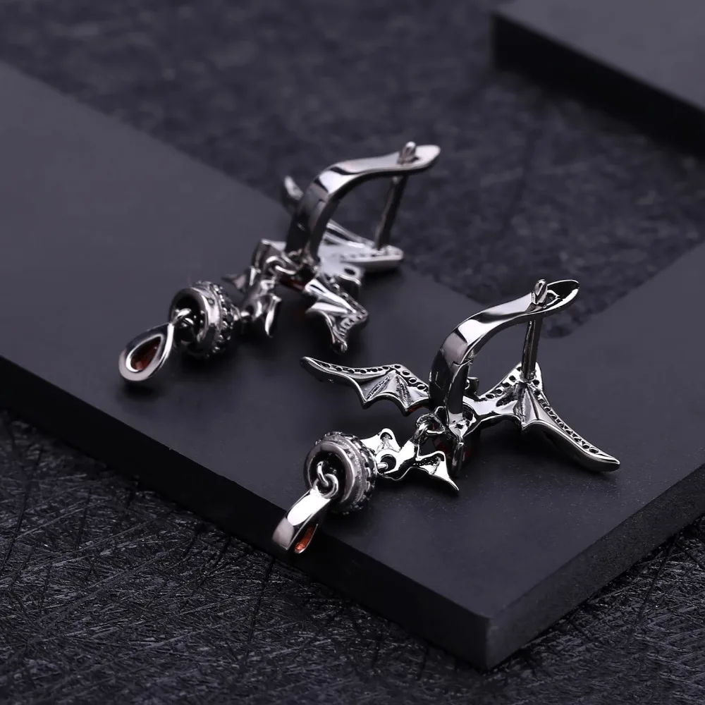 GEM\'S BALLET Natural Garnet Gemstone Bat Earrings 925 Sterling Sliver Vintage Gothic Punk Drop Earrings For Women Party Jewelry