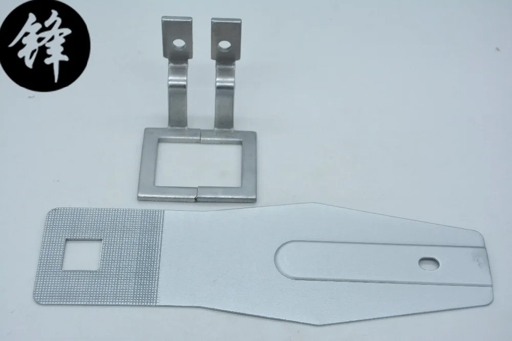 feed plate and clamp set for the Juki 1900 SEWING MACHINE THE PRICE is one set GOOD QUALITY SEWING MACHINE SPARE PARTS