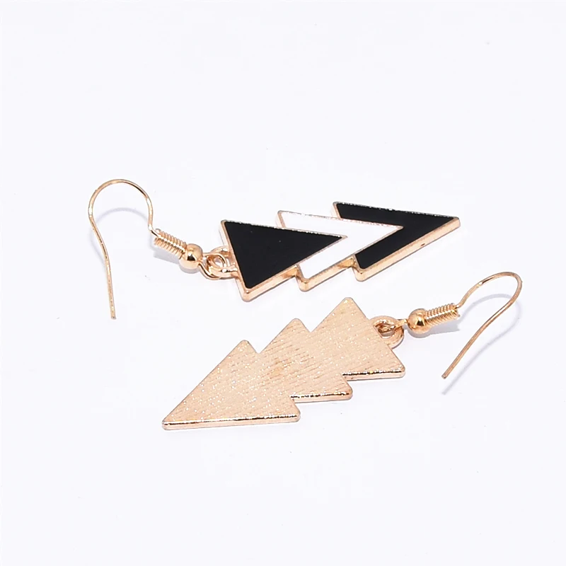 New Arrivals Fashion Black White Multi-layer Triangle Brincos oorbellen Simple Long Statement Clip on Earrings Women Jewelry