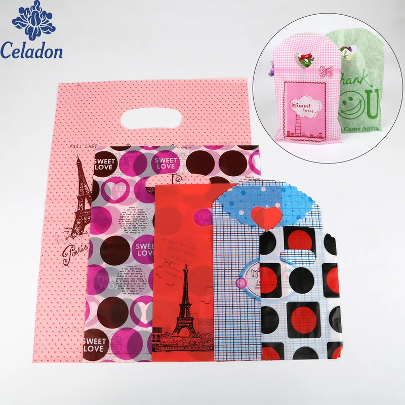 Venda quente!!! Saco De Embalagem De Presente De Plástico, Cor De Mix Aleatório, Embrulho Saco De Compras De Loja, Produto De Moda, 2018 Novo