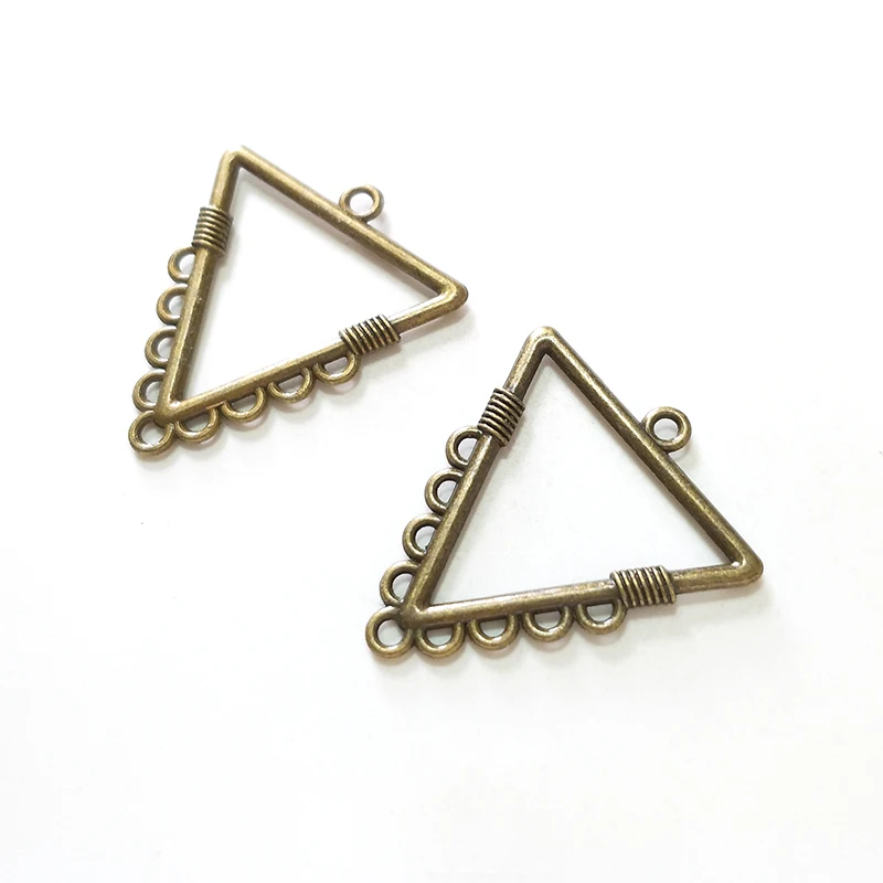 2021 New 10pieces 32*28mm Zinc Alloy  Bronze Triangle Earrings Porous Connector Charms Linker for DIY Jewelry Accessories