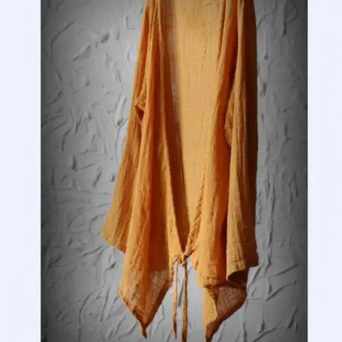 بلوزات وقمصان