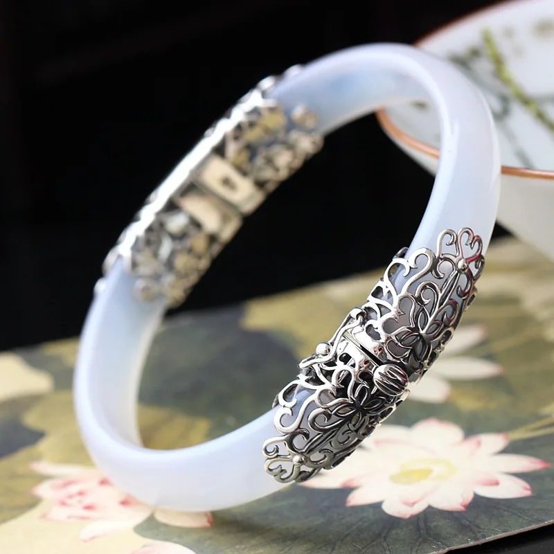 

Retro Thai Silver Decoration Wholesale Natural White Chalcedony Bangle Women's Silver Open Bangle Vintage Silver Bangle