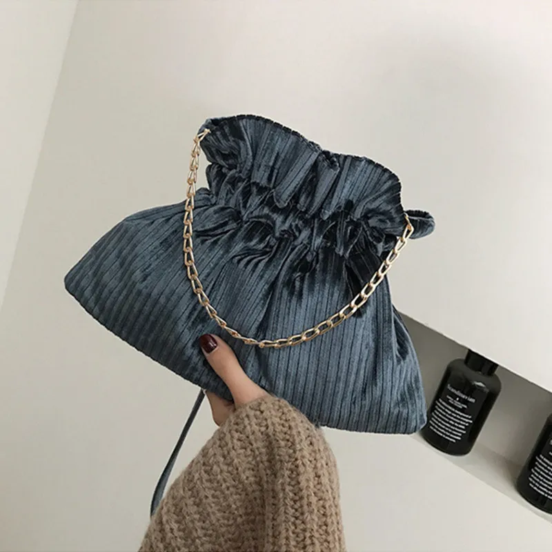 Corduroy Chain Messenger Bag Women\'s Bucket Bag Luxury Velvet Shoulder Bags Large Capacity Book Handbag Cute Crossbody Bags