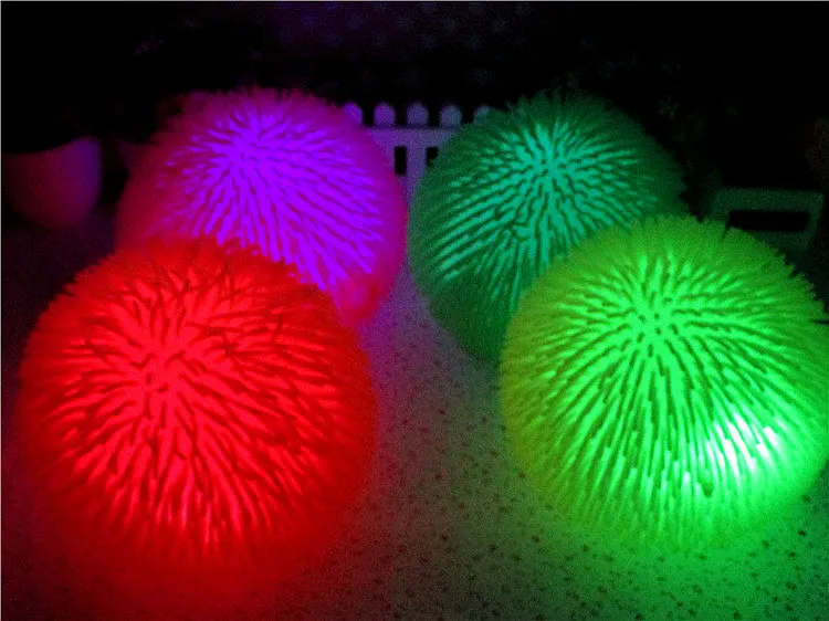 All Densely Hairy Vent Ball Light Flash Ball Children\'s Software To Vent Toys soft toy with light Luminous ball