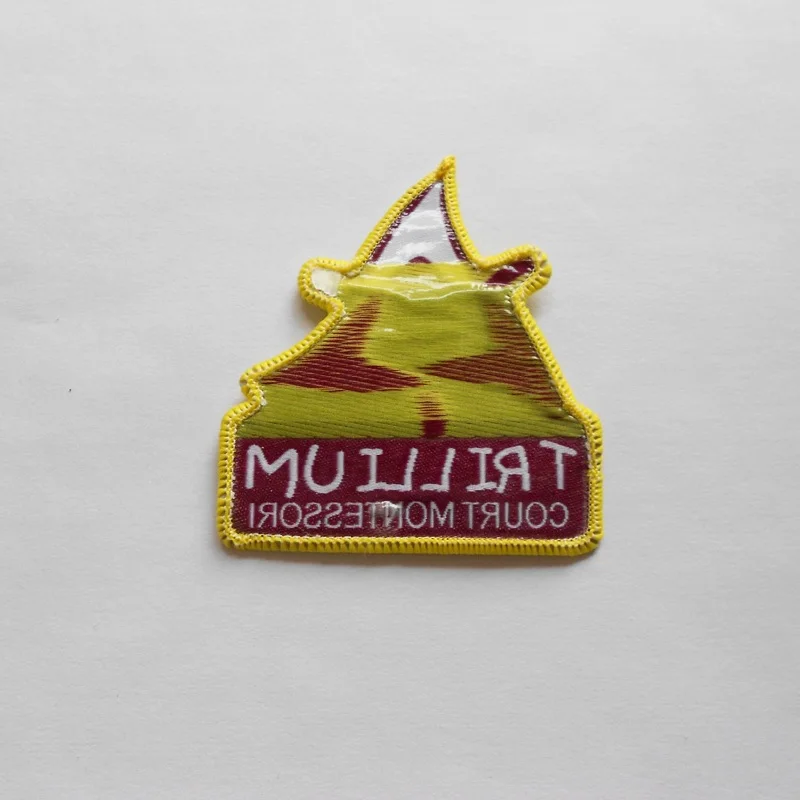 Customized irregular shape stitched border garment iron on woven label/patch/hot melt glue badge with brand logo  (1000pcs/pack)