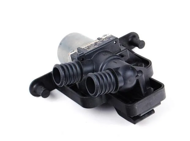 

Heater Control Valve for BMW E53 E60 E61 520i 525i 525xi 530i 530xi 540i 545i 64118379921