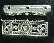 

90Pcs Tibetan silver metal ornate stele 3 hole spacers beads A379