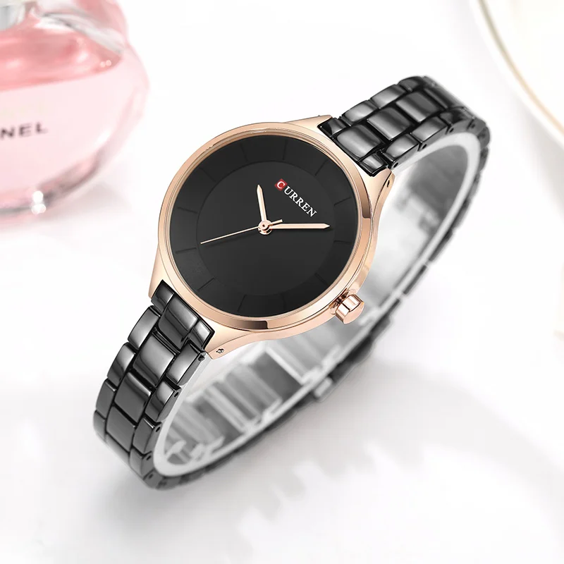 CURREN New Simple Women Bracelet Wrist Watches Light Extravagant Girls Fashion Geneva Quartz Clock Female Luxury Wristwatch 2017