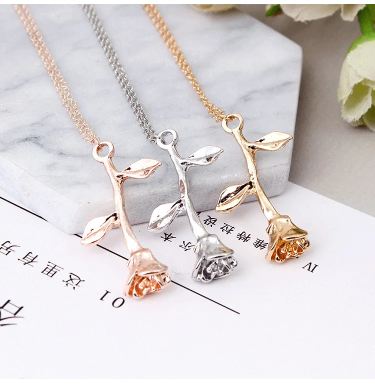 2018 Foreign Trade New Delicate Three-color Rose Pendant Necklace To Send Girlfriend Valentine\'s Day Gift Necklace Women Choker