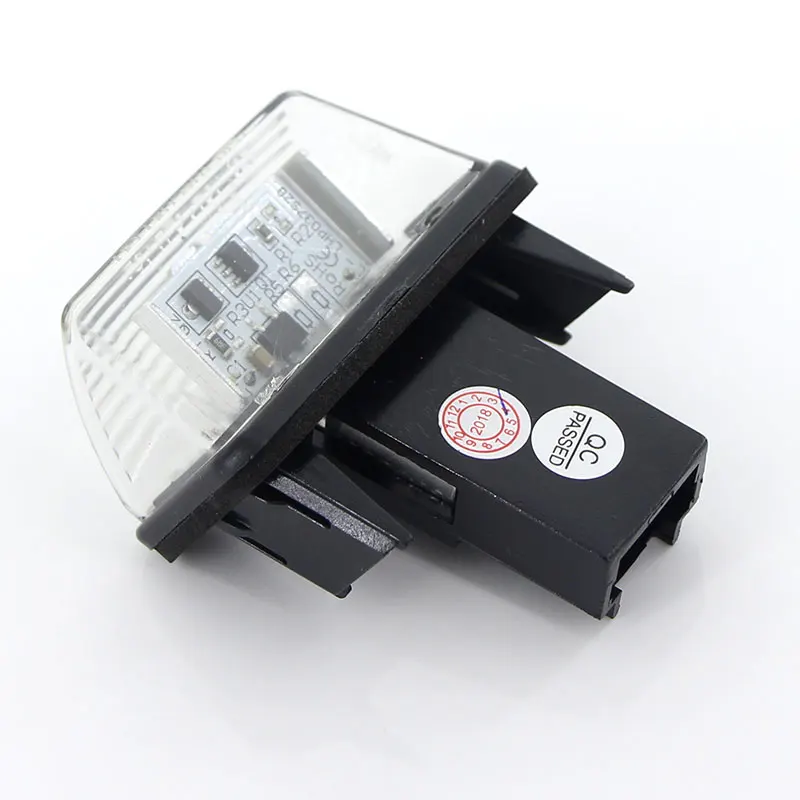 Apmatauto 2 قطعة LED 18SMD رقم الترخيص لوحة أضواء مصباح لسيتروين C3 C4 C5 بيرلينجو ساكسو كسارا بيكاسو