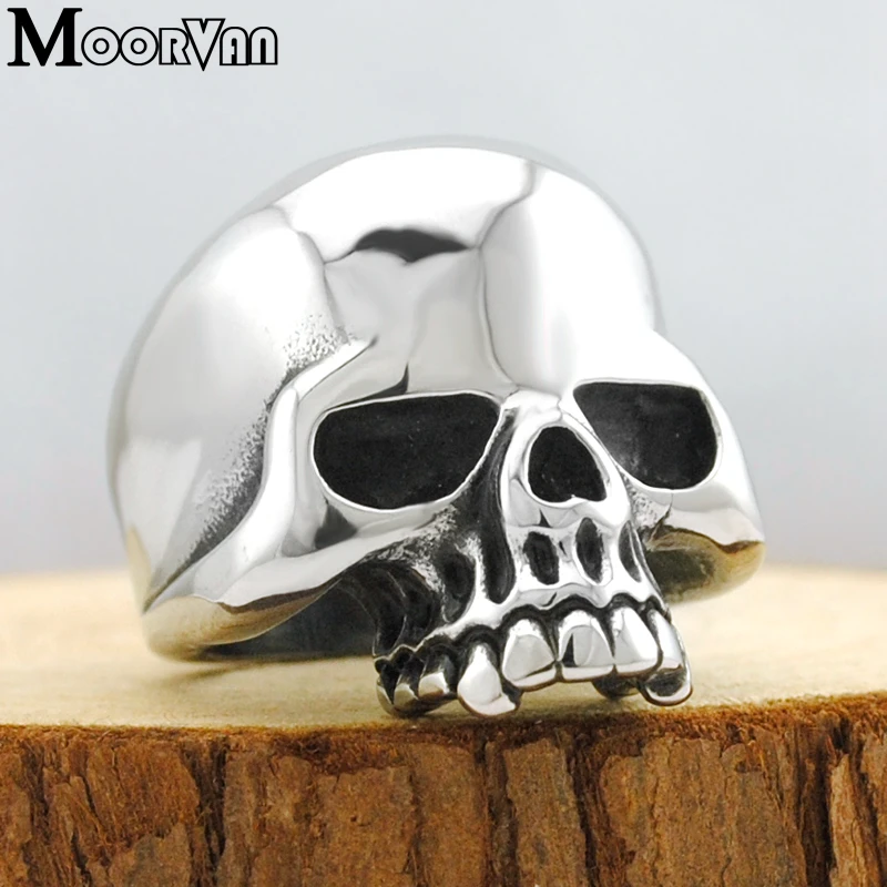 Moorvan Drop ship Cool Stainless Steel Rings For Men Trendy Smooth Polishing Big Tripple Skull Ring Punk Biker Jewelry VR312