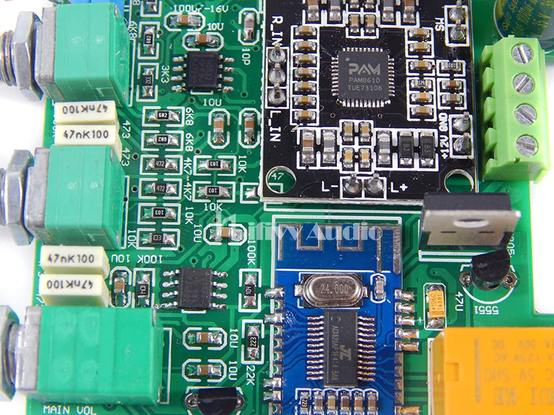 15W+15W HIFI Digital power amplifier Bluetooth-compatible 4.2 2*NE5532 preamplifier With 3-5 inch passive speakers