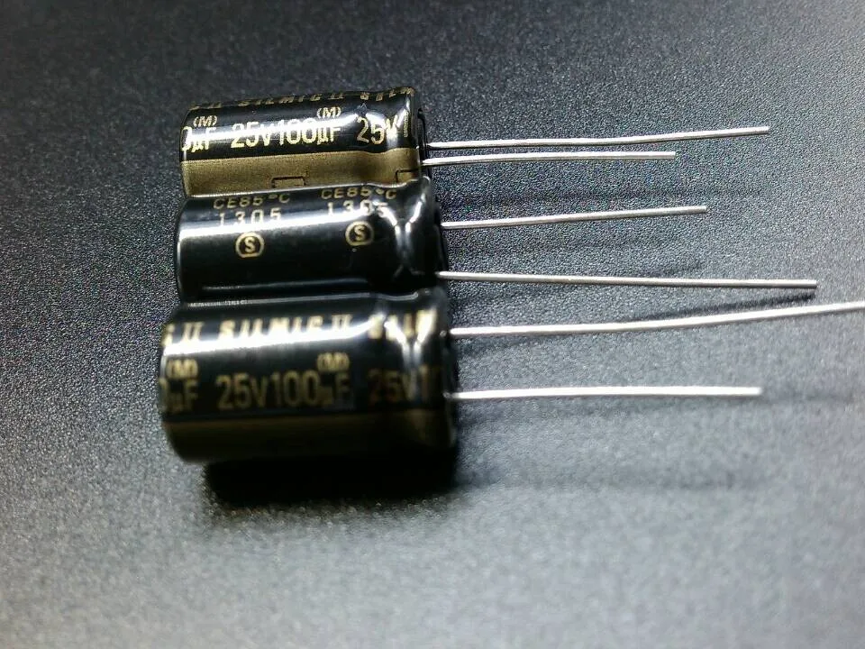 2019 vendita calda 10pcs/30pcs ELNA SILMIC II RFS origl autentico 100uF/25V nuovo spot SILMICII 100uf25 trasporto libero