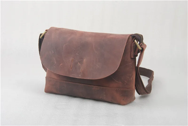 Vintage Crazy horse Leather Men Shoulder Bag Genuine Leather Messenger Bags men crossbody bag Small Leisure bag Brown