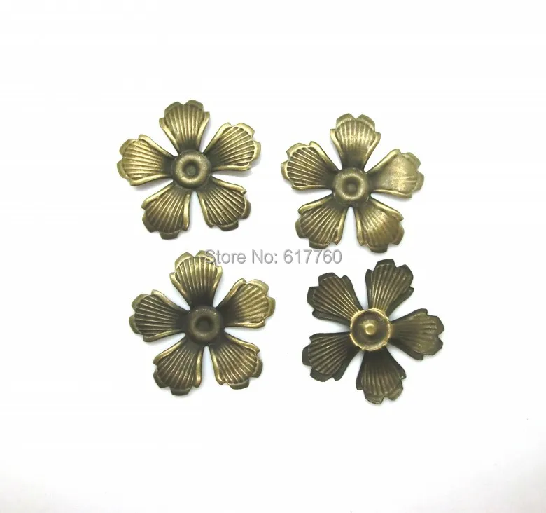 

Free shipping-50Pcs Bronze Tone Filigree Triangle Wraps Flower Connectors DIY Jewelry Findings 3.5x3.5cm J0016