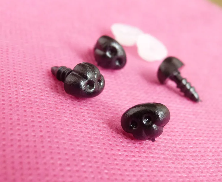 500pcs/lot--- 7x10mm full black plastic safety toy dog nose with white washer for plush animal doll materials