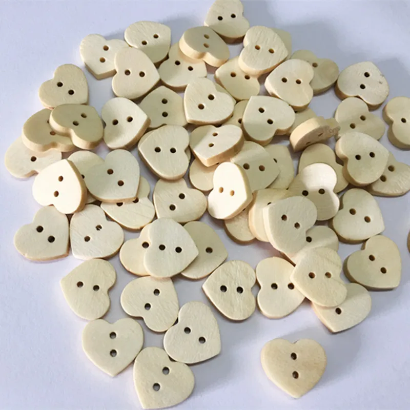 100PCs Wood Sewing Buttons Scrapbooking Heart Natural 2 Holes DIY Buttons for Colthing Decor Sewing Clothing Cartoon DIY Button